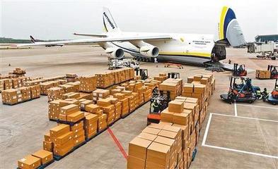 民航局預(yù)計“五一”旅客量降七成，大型航司日虧億元，貨運成亮點